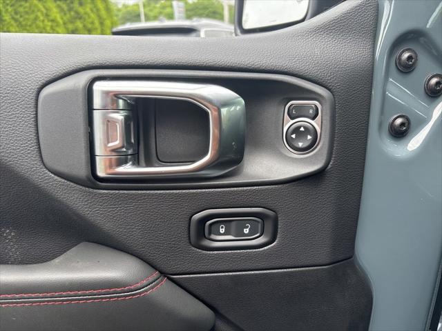 new 2025 Jeep Wrangler car, priced at $57,090