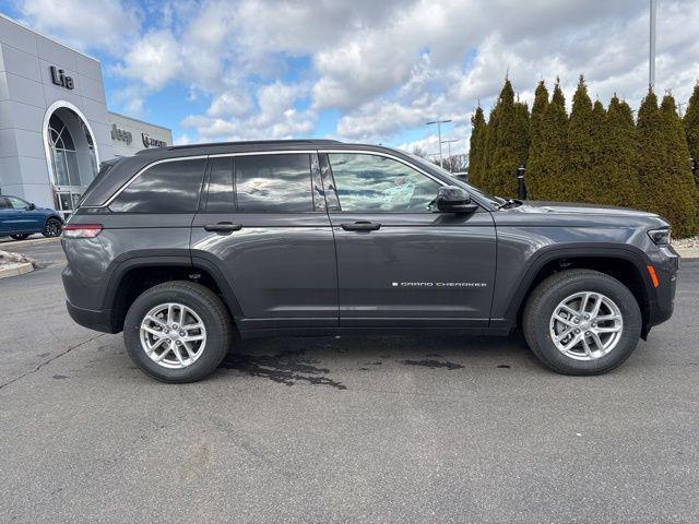 new 2025 Jeep Grand Cherokee car, priced at $41,030