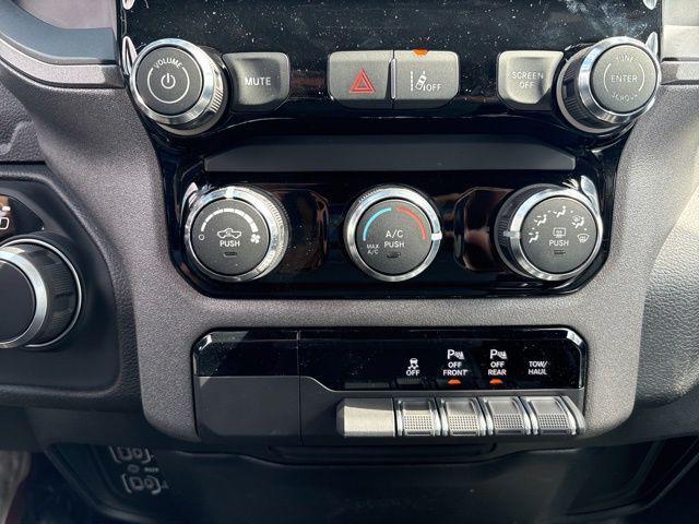 new 2025 Ram 1500 car, priced at $45,316
