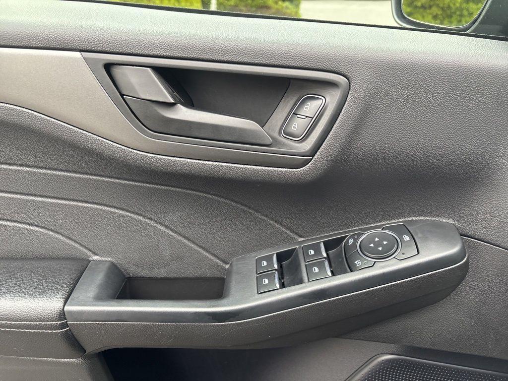 used 2024 Ford Escape car, priced at $22,800