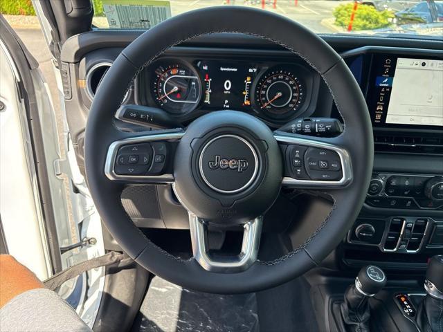 new 2025 Jeep Wrangler car, priced at $52,547