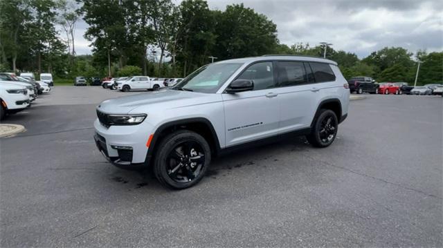 new 2024 Jeep Grand Cherokee L car, priced at $49,039