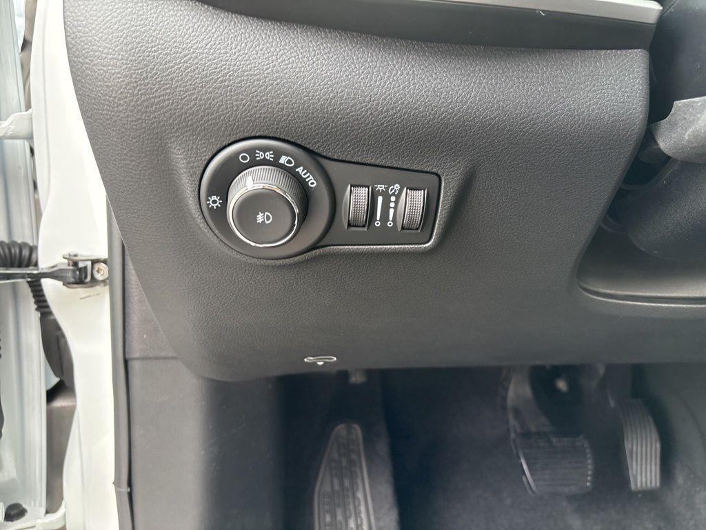 new 2025 Jeep Compass car, priced at $36,036