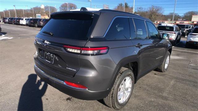 new 2025 Jeep Grand Cherokee car, priced at $40,151