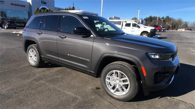 new 2025 Jeep Grand Cherokee car, priced at $40,151