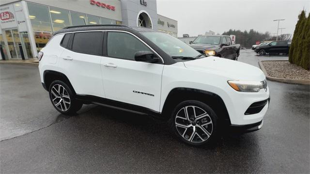 new 2025 Jeep Compass car, priced at $35,515