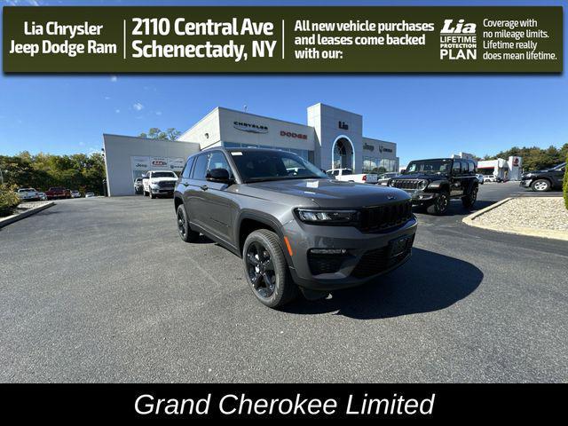 new 2025 Jeep Grand Cherokee car, priced at $43,018