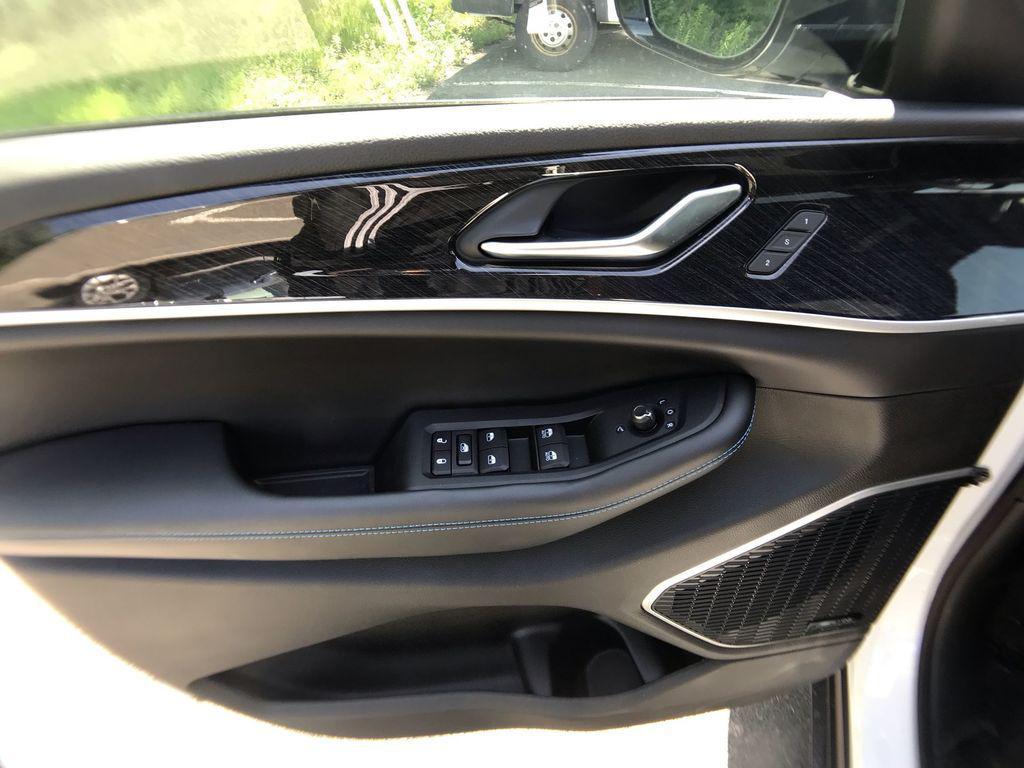 new 2023 Jeep Grand Cherokee 4xe car, priced at $39,000