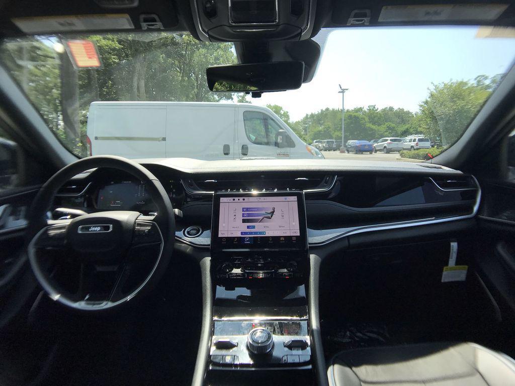 new 2023 Jeep Grand Cherokee 4xe car, priced at $39,000