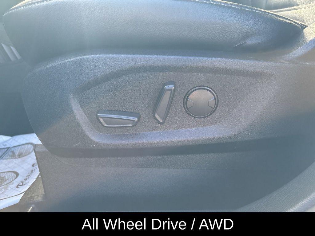 used 2023 Ford Edge car, priced at $24,500