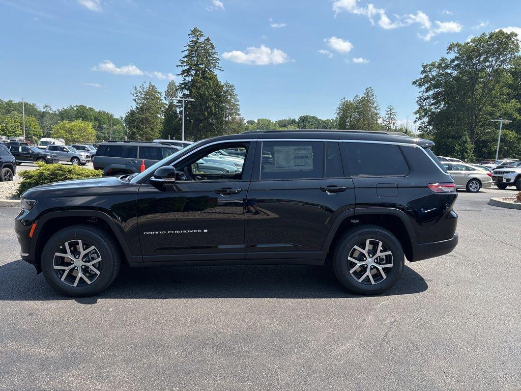 new 2025 Jeep Grand Cherokee L car, priced at $45,962
