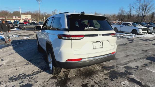 new 2025 Jeep Grand Cherokee car, priced at $42,375