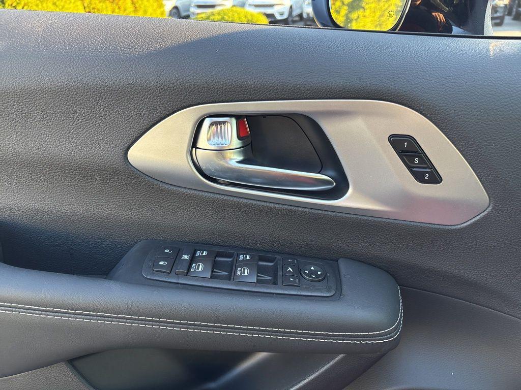 new 2026 Chrysler Pacifica car, priced at $51,525