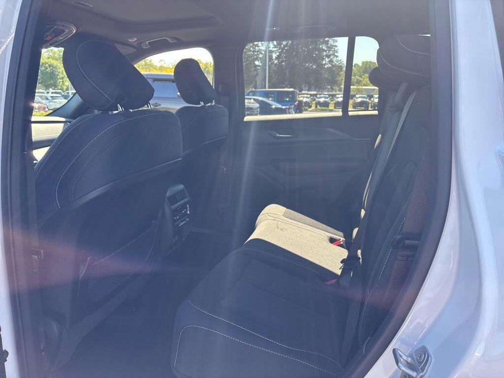 new 2025 Jeep Grand Cherokee car, priced at $35,941