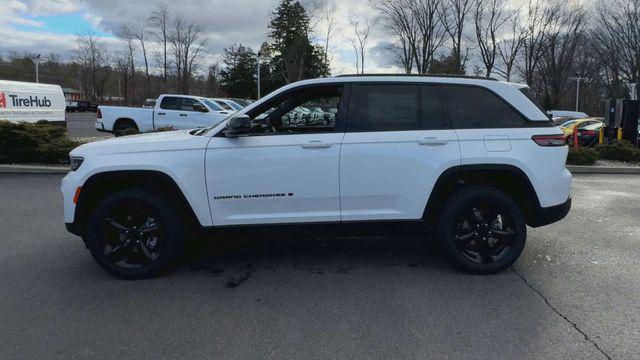 new 2025 Jeep Grand Cherokee car, priced at $46,075