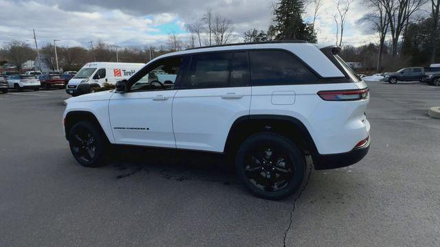 new 2025 Jeep Grand Cherokee car, priced at $46,075