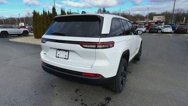 new 2025 Jeep Grand Cherokee car, priced at $46,075