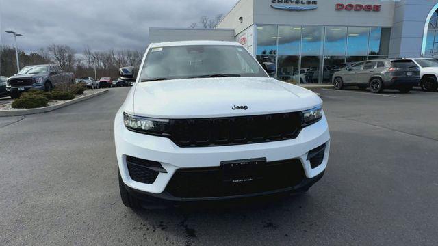 new 2025 Jeep Grand Cherokee car, priced at $46,075