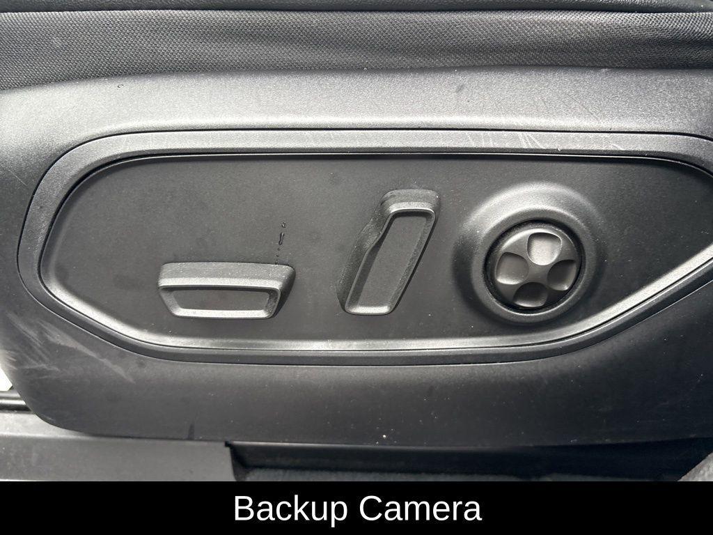 used 2023 Jeep Grand Cherokee car, priced at $28,800