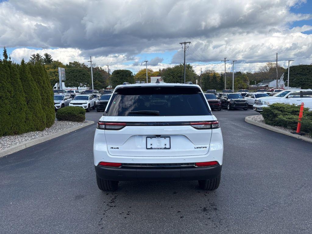 new 2025 Jeep Grand Cherokee car, priced at $48,410