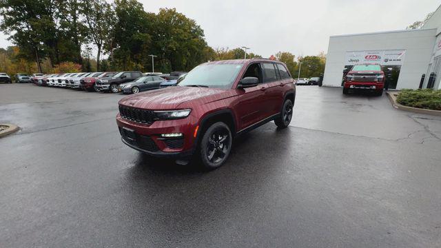 new 2025 Jeep Grand Cherokee car, priced at $46,883