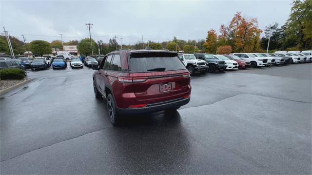 new 2025 Jeep Grand Cherokee car, priced at $49,959