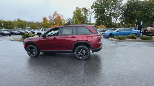 new 2025 Jeep Grand Cherokee car, priced at $46,883