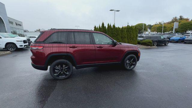 new 2025 Jeep Grand Cherokee car, priced at $46,883