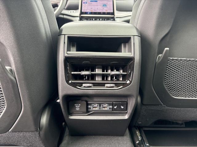 new 2025 Jeep Grand Cherokee car, priced at $48,792