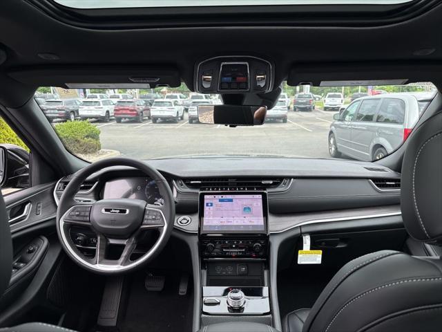 new 2025 Jeep Grand Cherokee car, priced at $48,792