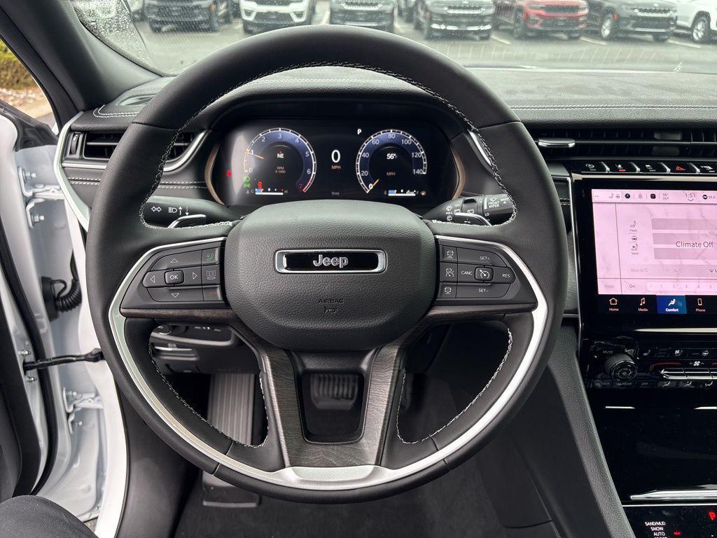 new 2025 Jeep Grand Cherokee car, priced at $48,410