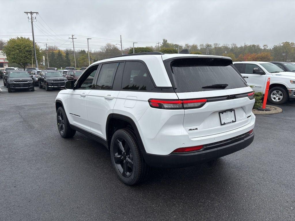 new 2025 Jeep Grand Cherokee car, priced at $48,410