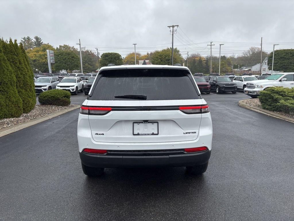 new 2025 Jeep Grand Cherokee car, priced at $48,410