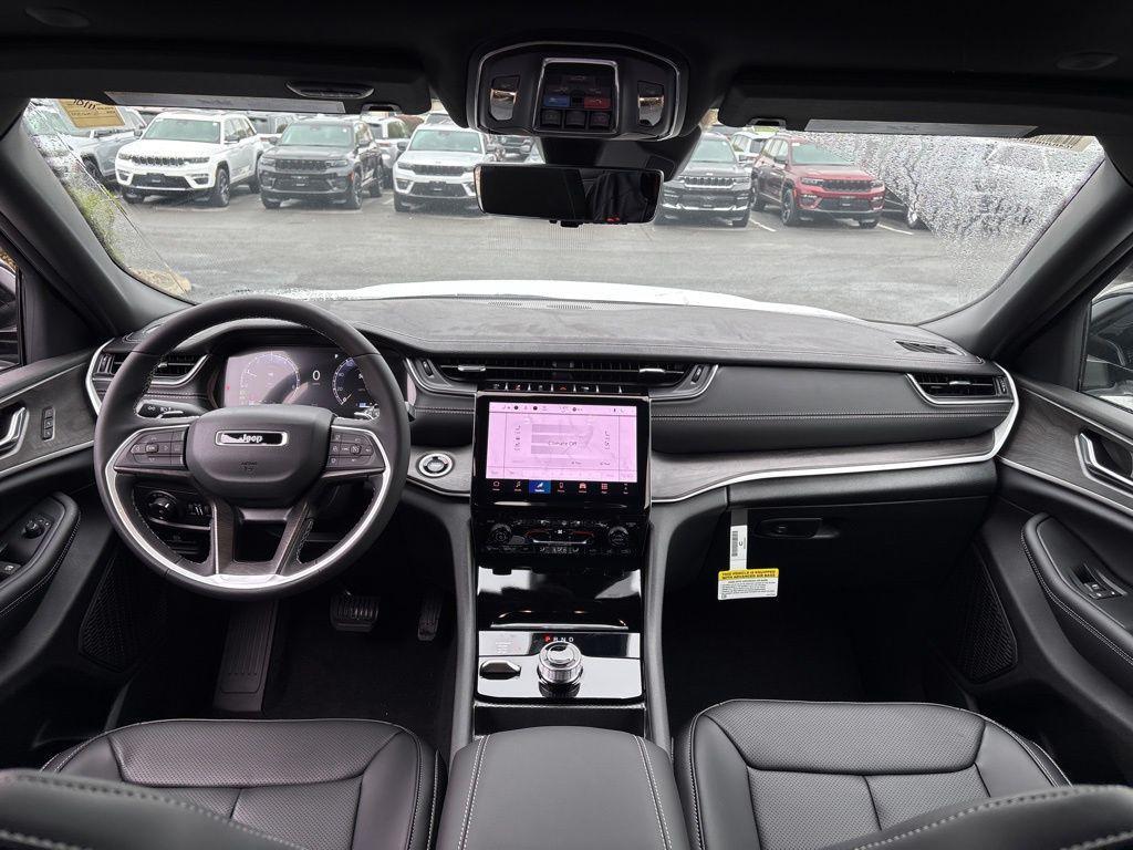 new 2025 Jeep Grand Cherokee car, priced at $48,410