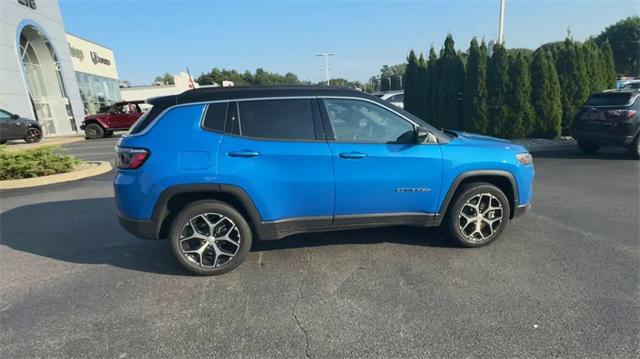 new 2024 Jeep Compass car, priced at $28,701