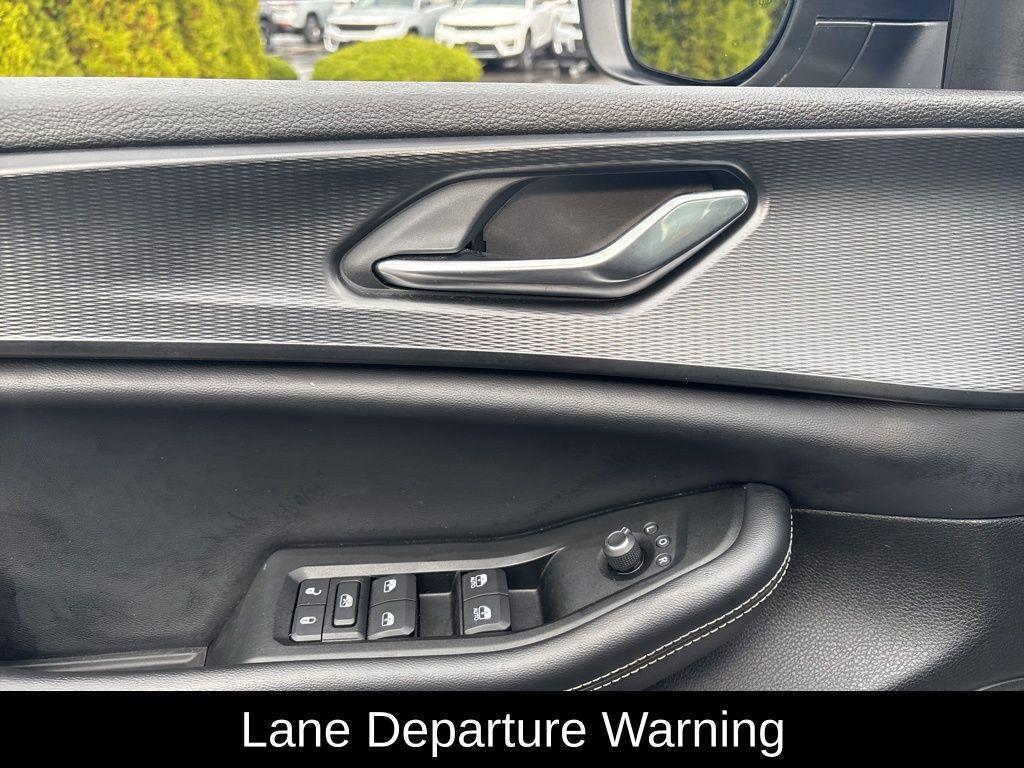 used 2024 Jeep Grand Cherokee L car, priced at $30,500