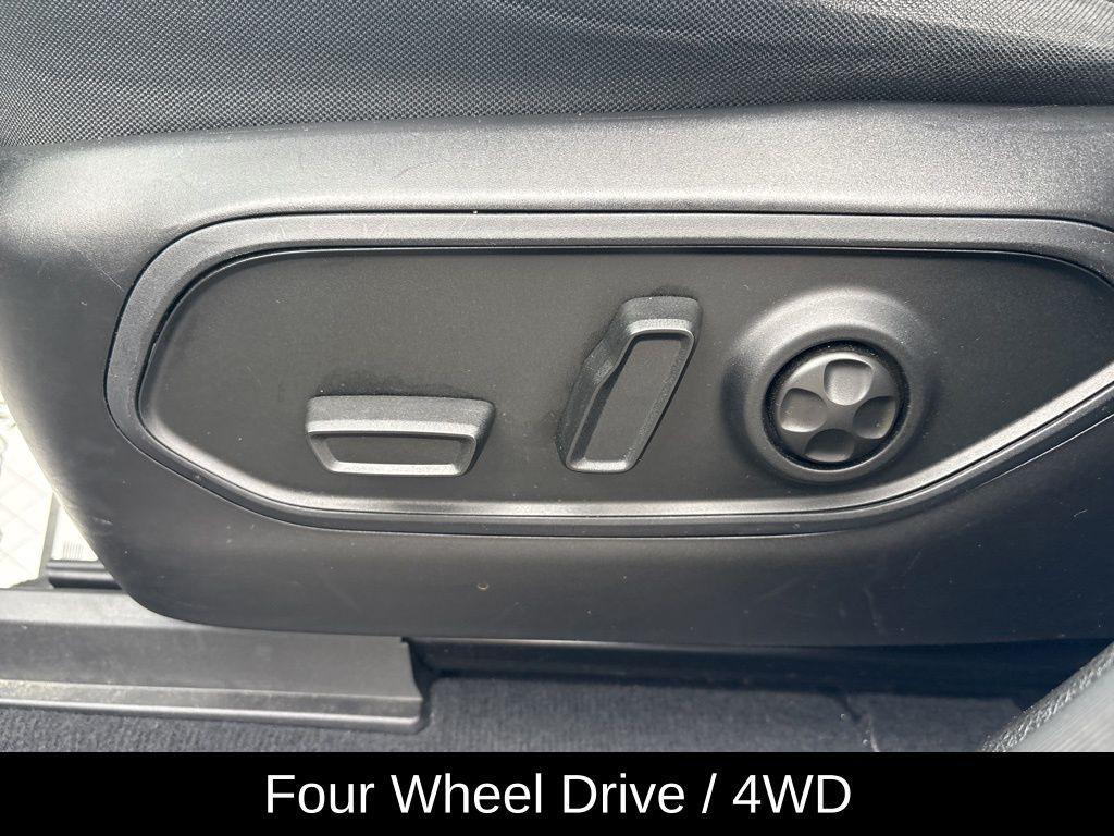 used 2024 Jeep Grand Cherokee L car, priced at $30,500