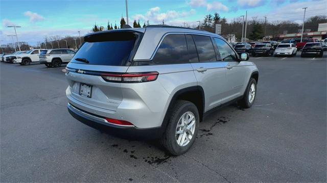 new 2025 Jeep Grand Cherokee car, priced at $42,970