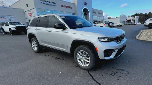 new 2025 Jeep Grand Cherokee car, priced at $42,970