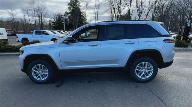 new 2025 Jeep Grand Cherokee car, priced at $42,970