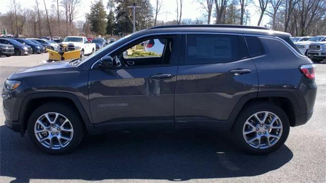 new 2024 Jeep Compass car, priced at $27,250