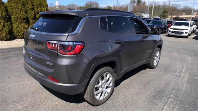 new 2024 Jeep Compass car, priced at $27,250