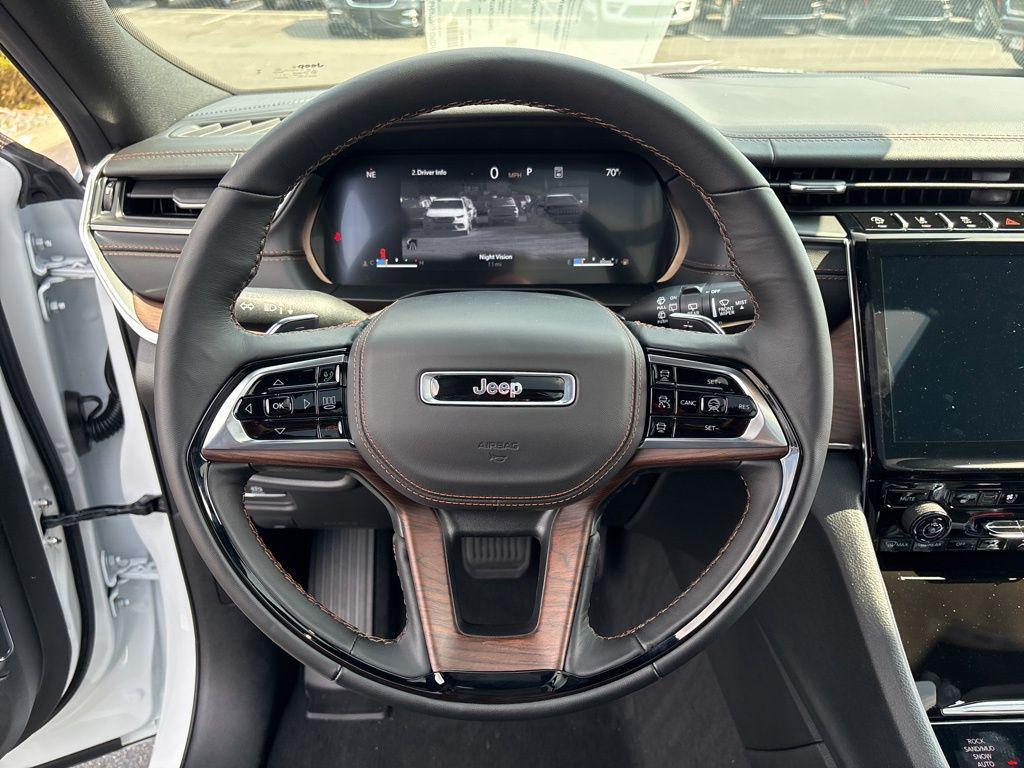 new 2025 Jeep Grand Cherokee car, priced at $58,859