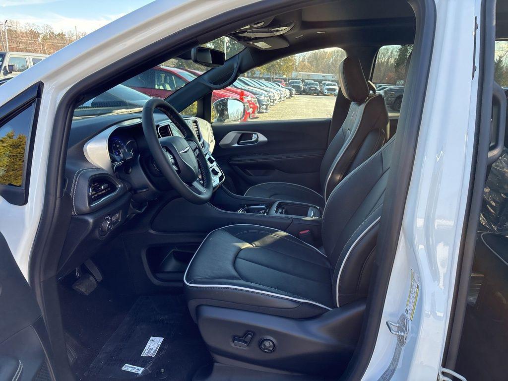 new 2026 Chrysler Pacifica car, priced at $51,740