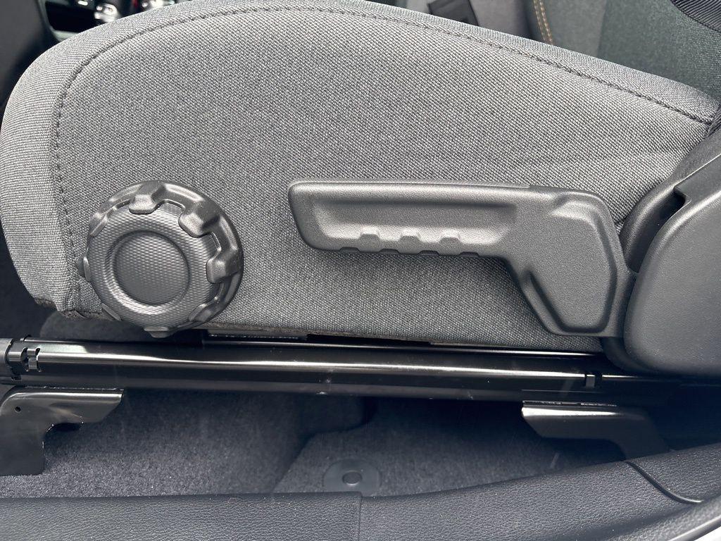 new 2025 Jeep Gladiator car, priced at $47,057