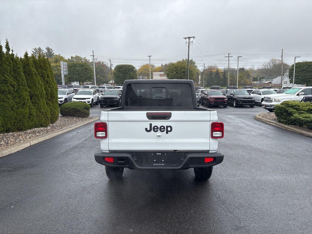 new 2025 Jeep Gladiator car, priced at $47,057