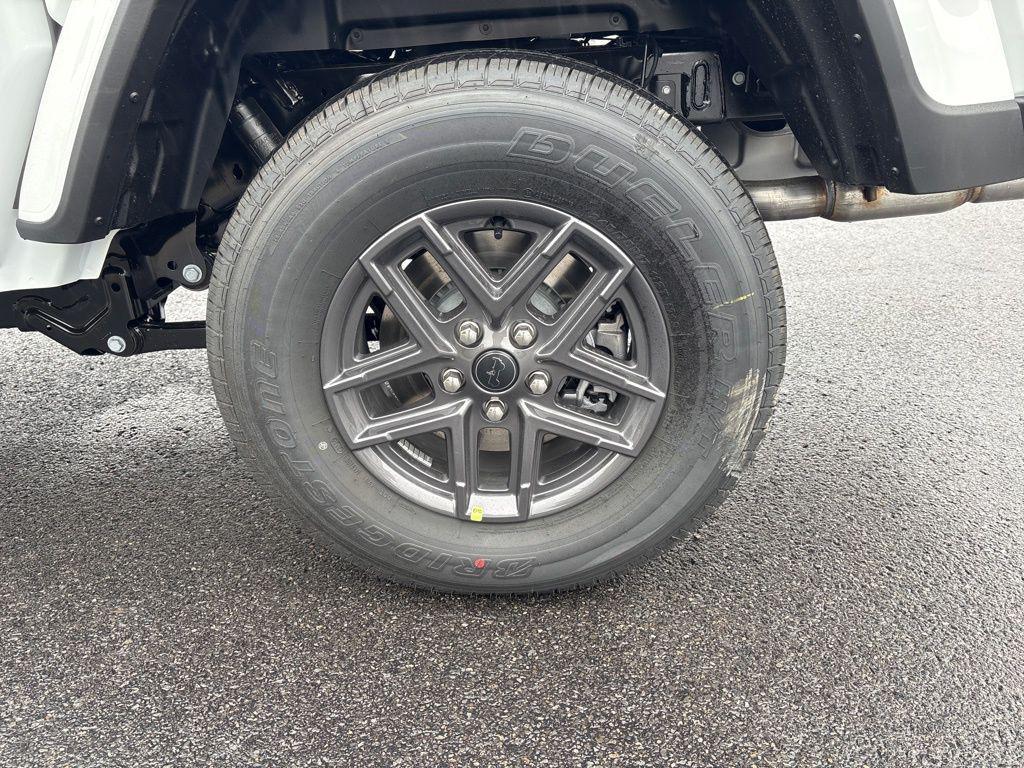 new 2025 Jeep Gladiator car, priced at $47,057