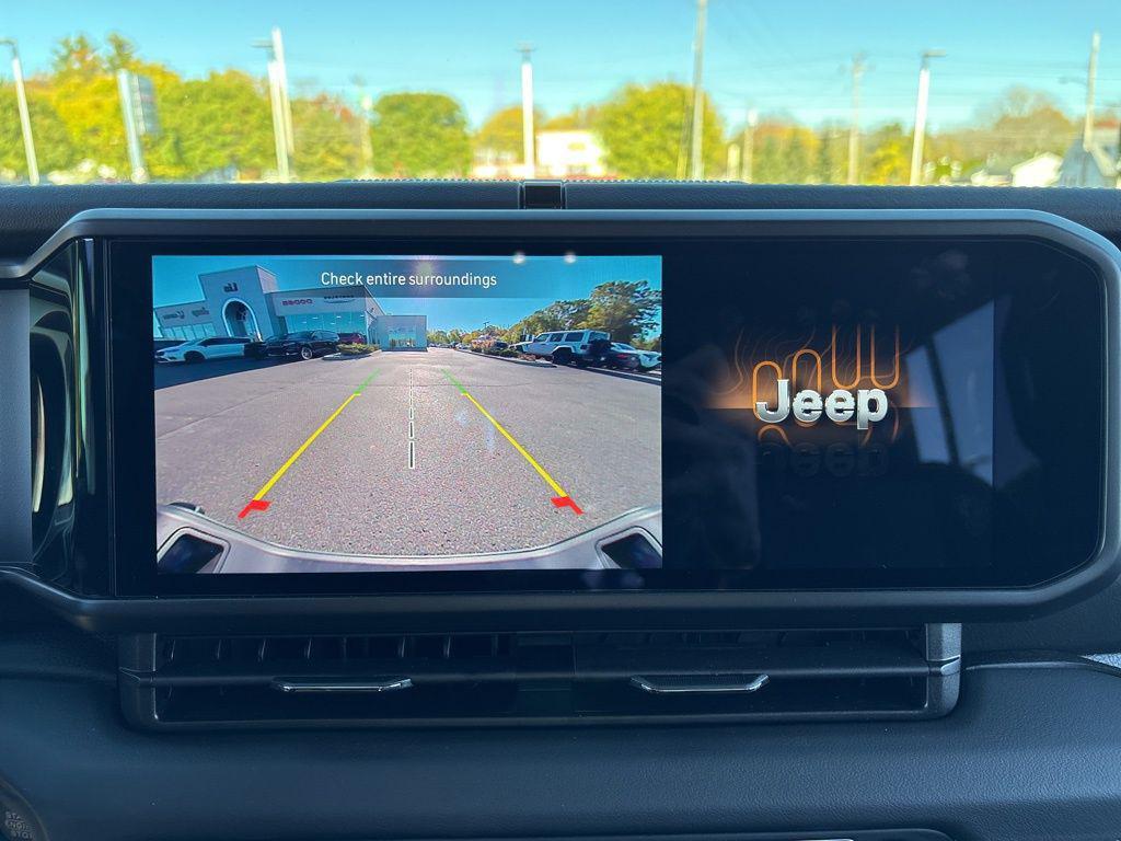 new 2025 Jeep Gladiator car, priced at $51,210