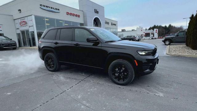 new 2025 Jeep Grand Cherokee car, priced at $42,634