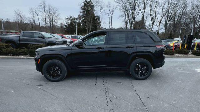 new 2025 Jeep Grand Cherokee car, priced at $42,634